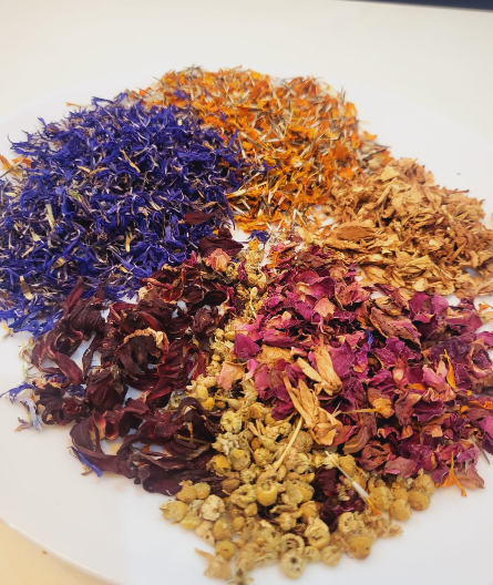 HERBS & FLOWERS TREATS